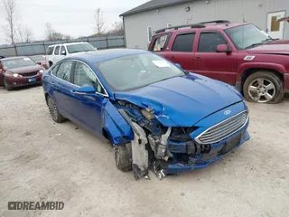 2018 Ford Fusion Titanium with VIN 3FA6P0D90JR132133, listed as a IAAI auction lot 41504933 with 105,469 mi miles. Bid and sale history available at carsss.com. Image 1.