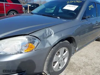 2007 Chevrolet Impala 3.5L LT with VIN 2G1WT55N079366259, listed as a IAAI auction lot 42023456 with 215,250 mi miles. Bid and sale history available at carsss.com. Image 6.