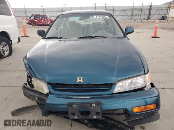 1995 Honda Accord LX with VIN JHMCD563XSC024970, listed as a Copart auction lot 77610084 with 194,640 mi miles and Salvage Title. Bid and sale history available at carsss.com. Image 5.