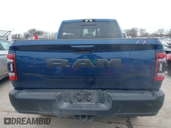 2024 Ram 2500 Power Wagon z VIN 3C6TR5EJ0RG315687, wystawiony jako IAAI lot #41614637 z przebiegiem 10 933 mil mil oraz . Historia ofert i sprzedaży dostępna na DreamBid. Obrazek 16.