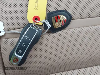 2023 Porsche Cayenne z VIN WP1AA2AY1PDA09213, wystawiony jako IAAI lot #40795024 z przebiegiem 22 522 mil mil oraz . Historia ofert i sprzedaży dostępna na DreamBid. Obrazek 11.