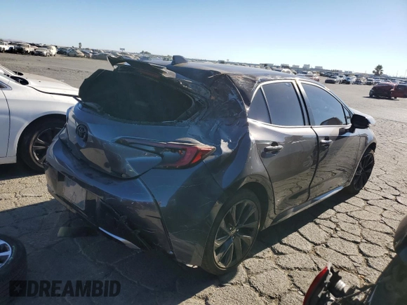 2023 Toyota Corolla Hatchback XSE with VIN JTNC4MBE1P3204795, listed as a Copart auction lot 67575634 with 31,451 mi miles and Salvage Title. Bid and sale history available at carsss.com. Image 3.
