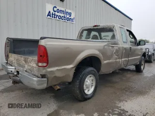2003 Ford Super Duty F-250 XL with VIN 1FTNX21L63ED45868, listed as a Copart auction lot 81646154 with 92,643 mi miles and Clean Title. Bid and sale history available at carsss.com. Image 3.