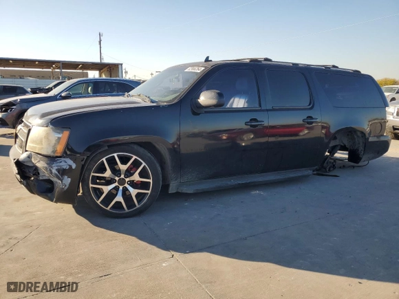 2007 Chevrolet Suburban LS with VIN 3GNFC16097G131388, listed as a Copart auction lot 82966264 with 239,841 mi miles and Salvage Title. Bid and sale history available at carsss.com. Image 1.