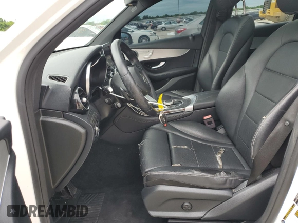 2019 Mercedes-Benz GLC 300 with VIN WDC0G4JB6KF506798, listed as a Copart auction lot 55617685 with 122,025 mi miles and Clean title. Bid and sale history available at DreamBid. Image 7.