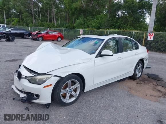 2013 BMW 3 Series 328i с VIN WBA3A5G55DNP19761, выставлен на аукционе IAAI как лот 42311901 с пробегом 205 691 миль миль и . История ставок и продаж доступна на DreamBid. Изображение 16.