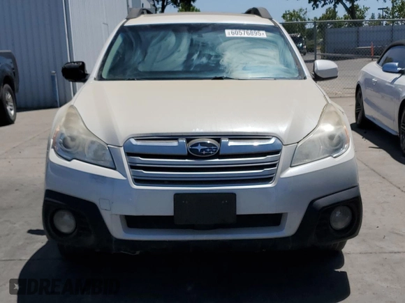 2014 Subaru Outback Limited with VIN 4S4BRBMC7E3284081, listed as a Copart auction lot 60576895 with 185,610 mi miles and Clean title. Bid and sale history available at DreamBid. Image 5.