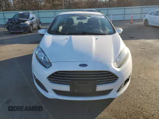 2019 Ford Fiesta SE z VIN 3FADP4BJ7KM138697, wystawiony jako Copart lot #88645105 z przebiegiem 117 655 mil mil oraz Szkoda całkowita • Salvage title. Historia ofert i sprzedaży dostępna na DreamBid. Obrazek 5.