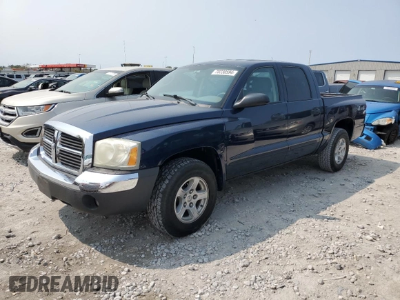 2005 Dodge Dakota SLT with VIN 1D7HW48NX5S226475, listed as a Copart auction lot 70230594 with 47,872 mi miles and Salvage Title. Bid and sale history available at carsss.com. Image 1.