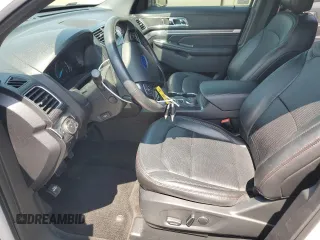 2017 Ford Explorer Sport z VIN 1FM5K8GT1HGE19956, wystawiony jako Copart lot #62707955 z przebiegiem 111 727 mil mil oraz Szkoda całkowita • Salvage title. Historia ofert i sprzedaży dostępna na DreamBid. Obrazek 7.