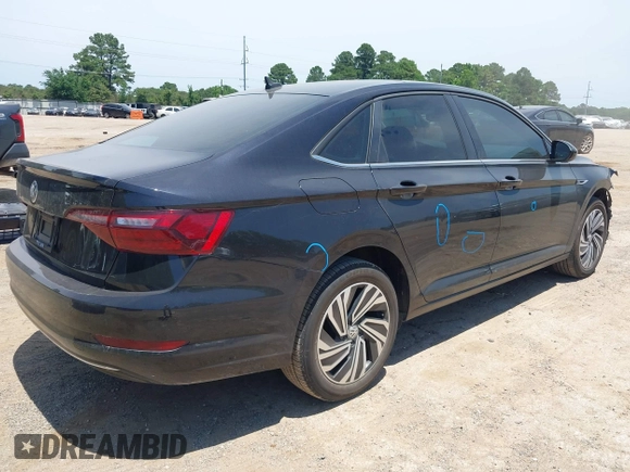 2020 Volkswagen Jetta SEL z VIN 3VWEB7BU2LM052964, wystawiony jako IAAI lot #42316780 z przebiegiem 79 929 mil mil oraz . Historia ofert i sprzedaży dostępna na DreamBid. Obrazek 4.