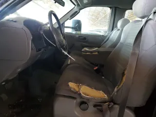 2003 Ford F-150 XL с VIN 2FTRX17W43CA44079, выставлен на аукционе Copart как лот 56494625 с пробегом 275 274 миль миль и Списание • Salvage title. История ставок и продаж доступна на DreamBid. Изображение 7.