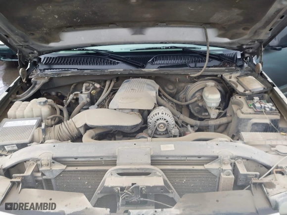 2006 Chevrolet Silverado 1500 LT1 with VIN 2GCEC19V061342207, listed as a IAAI auction lot 41798860 with 298,258 mi miles. Bid and sale history available at carsss.com. Image 10.