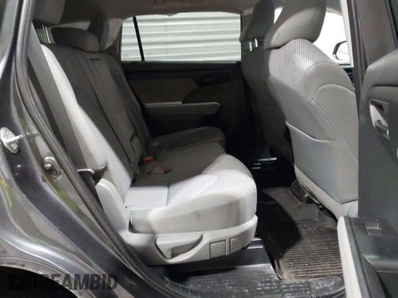 2020 Toyota Highlander LE with VIN 5TDBZRBH3LS038023, listed as a IAAI auction lot 41832407 with 48,213 mi miles and . Bid and sale history available at DreamBid. Image 8.