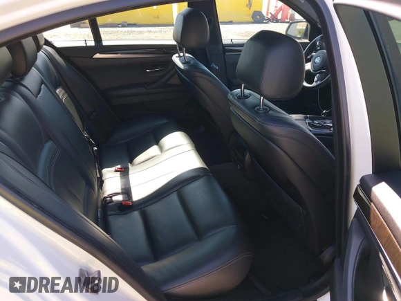 2015 BMW 5 Series 535i с VIN WBA5B1C51FD922563, выставлен на аукционе IAAI как лот 42593634 с пробегом 77 285 миль миль и . История ставок и продаж доступна на DreamBid. Изображение 8.