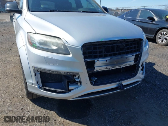 2015 Audi Q7 S line Prestige с VIN WA1DGAFE9FD029921, выставлен на аукционе IAAI как лот 42045827 с пробегом 78 162 миль миль и . История ставок и продаж доступна на DreamBid. Изображение 6.