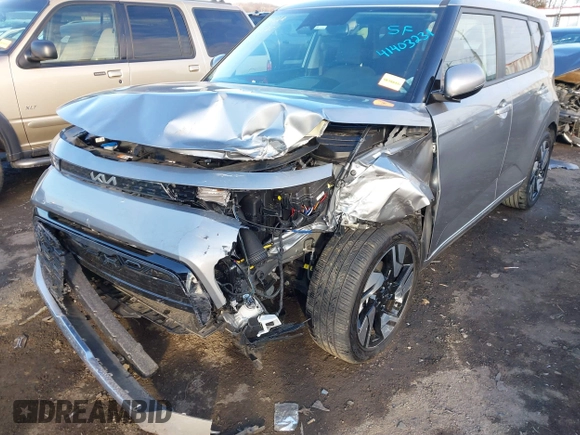 2024 Kia Soul GT-Line with VIN KNDJ53AUXR7903236, listed as a IAAI auction lot 41403231 with 8,033 mi miles. Bid and sale history available at carsss.com. Image 6.
