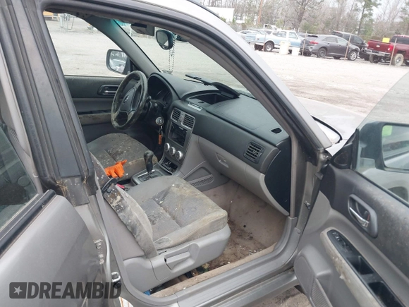 2006 Subaru Forester 2.5 X w/Premium Pkg with VIN JF1SG656X6H705960, listed as a IAAI auction lot 41872470 with 228,095 mi miles. Bid and sale history available at carsss.com. Image 5.