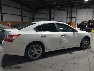 2009 Nissan Maxima 3.5 S with VIN 1N4AA51EX9C840037, listed as a IAAI auction lot 41429538 with 198,521 mi miles. Bid and sale history available at carsss.com. Image 13.