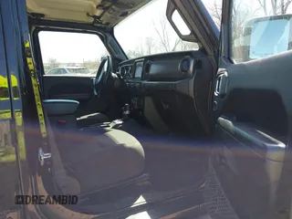 2022 Jeep Gladiator Texas Trail with VIN 1C6HJTAG2NL120506, listed as a IAAI auction lot 42048215 with 65,048 mi miles. Bid and sale history available at carsss.com. Image 5.