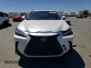 2022 Lexus NX 350h Premium z VIN JTJGKCEZ2N2008532, wystawiony jako Copart lot #57531565 z przebiegiem 55 348 mil mil oraz Szkody całkowita. Historia ofert i sprzedaży dostępna na DreamBid. Obrazek 5.