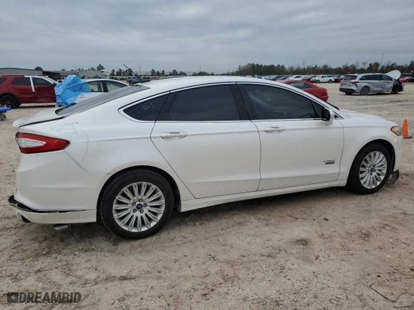 2014 Ford Fusion Energi SE Luxury with VIN 3FA6P0PU3ER379135, listed as a Copart auction lot 85667934 with 177,758 mi miles and Salvage Title. Bid and sale history available at carsss.com. Image 3.