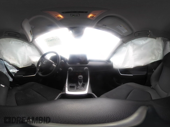 2021 Toyota RAV4 LE z VIN 2T3H1RFV5MC155993, wystawiony jako IAAI lot #42259037 z przebiegiem 79 719 mil mil oraz . Historia ofert i sprzedaży dostępna na DreamBid. Obrazek 18.