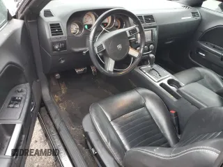 2010 Dodge Challenger R/T z VIN 2B3CJ5DT8AH241086, wystawiony jako Copart lot #80115224 z przebiegiem 110 689 mil mil oraz Szkoda całkowita • Salvage title. Historia ofert i sprzedaży dostępna na DreamBid. Obrazek 8.