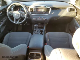 2018 Kia Sorento LX V6 with VIN 5XYPG4A50JG338876, listed as a Copart auction lot 46427745 with 121,427 mi miles and Salvage Title. Bid and sale history available at carsss.com. Image 8.