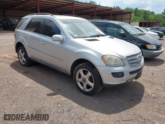 2008 Mercedes-Benz M 320 CDI with VIN 4JGBB22E28A408914, listed as a IAAI auction lot 42066714 with 194,706 mi miles and . Bid and sale history available at DreamBid. Image 1.