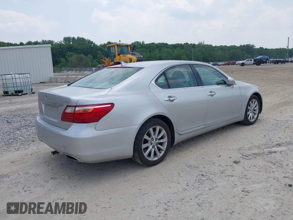 2011 Lexus LS 460 z VIN JTHCL5EFXB5010523, wystawiony jako IAAI lot #42438765 z przebiegiem 156 475 mil mil oraz . Historia ofert i sprzedaży dostępna na DreamBid. Obrazek 4.