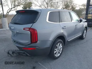 2022 Kia Telluride LX with VIN 5XYP2DHC7NG235365, listed as a IAAI auction lot 41434032 with 32,628 mi miles and . Bid and sale history available at DreamBid. Image 4.