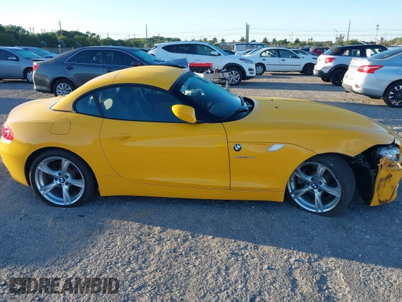 2011 BMW Z4 sDrive30i с VIN WBALM5C56BE495894, выставлен на аукционе IAAI как лот 41749017 с пробегом 38 987 миль миль и . История ставок и продаж доступна на DreamBid. Изображение 13.