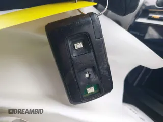 2005 Toyota Prius z VIN JTDKB20U257055663, wystawiony jako IAAI lot #41580381 z przebiegiem 123 032 mil mil oraz . Historia ofert i sprzedaży dostępna na DreamBid. Obrazek 11.