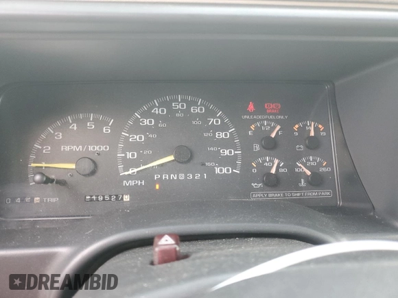 1998 Chevrolet Silverado 1500 with VIN 1GCEK19R1WE171942, listed as a Copart auction lot 46476505 with 219,527 mi miles and Salvage Title. Bid and sale history available at DreamBid. Image 9.