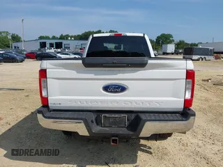 2019 Ford F-250 XL с VIN 1FT7W2BT7KEC91943, выставлен на аукционе IAAI как лот 42412103 с пробегом Не указан миль и . История ставок и продаж доступна на DreamBid. Изображение 17.