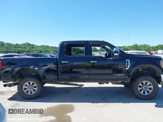 2018 Ford F-250 XL with VIN 1FT7W2BT3JEB65304, listed as a IAAI auction lot 42325685 with 172,771 mi miles and . Bid and sale history available at DreamBid. Image 13.