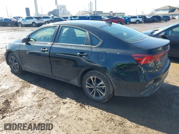 2024 Kia Forte LX with VIN 3KPF24AD5RE826859, listed as a IAAI auction lot 41619885 with 5,007 mi miles. Bid and sale history available at carsss.com. Image 3.