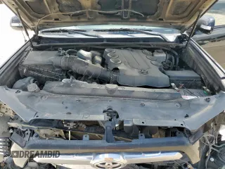 2013 Toyota 4Runner SR5 with VIN JTEZU5JR6D5054803, listed as a Copart auction lot 61860975 with 301,828 mi miles and Salvage title. Bid and sale history available at DreamBid. Image 12.