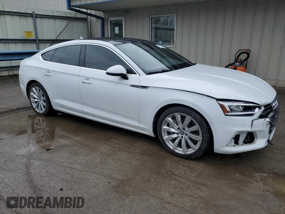 2018 Audi A5 Sportback Premium Plus with VIN WAUBNCF53JA087092, listed as a Copart auction lot 45298784 with 54,391 mi miles. Bid and sale history available at carsss.com. Image 4.
