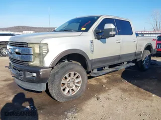 2017 Ford Super Duty F-250 SRW Lariat with VIN 1FT7W2BT3HEB17232, listed as a IAAI auction lot 41227595 with 243,424 mi miles. Bid and sale history available at carsss.com. Image 20.
