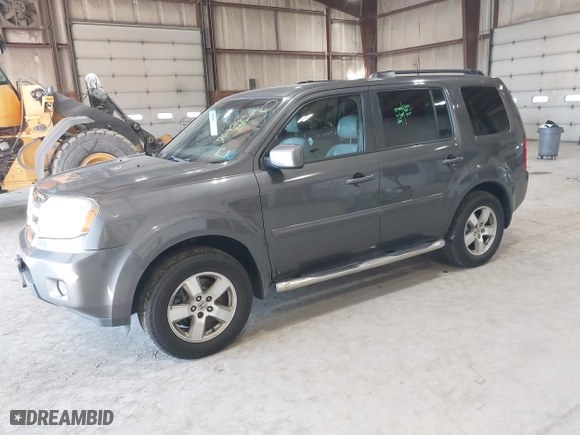 2011 Honda Pilot EX-L with VIN 5FNYF4H58BB095971, listed as a IAAI auction lot 41716033 with 70,820 mi miles. Bid and sale history available at carsss.com. Image 19.