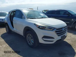 2018 Hyundai Tucson SE with VIN KM8J23A40JU669361, listed as a IAAI auction lot 41633583 with 97,884 mi miles. Bid and sale history available at carsss.com. Image 1.