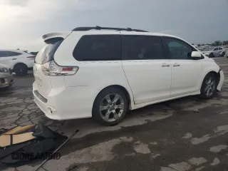 2013 Toyota Sienna SE with VIN 5TDXK3DC5DS332680, listed as a Copart auction lot 62996265 with 185,332 mi miles and Clean title. Bid and sale history available at DreamBid. Image 3.