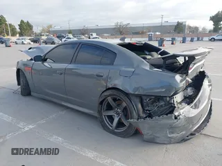 2019 Dodge Charger SRT Hellcat with VIN 2C3CDXL95KH725925, listed as a IAAI auction lot 39012995 with Not Provided miles and . Bid and sale history available at DreamBid. Image 3.