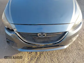 2015 Mazda 3 i Sport with VIN 3MZBM1U75FM145709, listed as a IAAI auction lot 41950471 with 124,407 mi miles and . Bid and sale history available at carsss.com. Image 19.