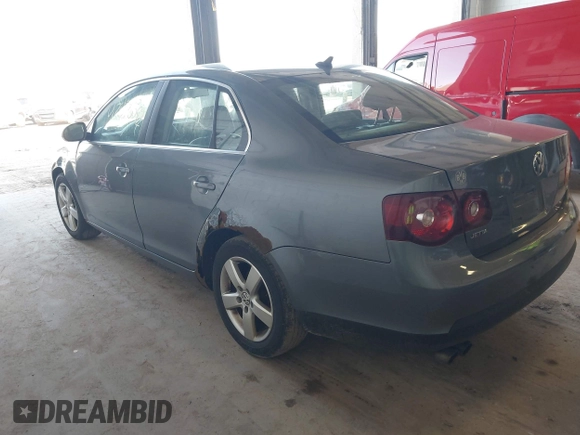 2008 Volkswagen Jetta SE with VIN 3VWRM71K78M027691, listed as a IAAI auction lot 42076092 with Not provided miles and . Bid and sale history available at DreamBid. Image 3.