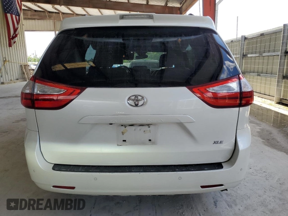 2018 Toyota Sienna XLE Auto Access Seat with VIN 5TDYZ3DC1JS934925, listed as a Copart auction lot 60167375 with 103,859 mi miles and Salvage title. Bid and sale history available at DreamBid. Image 6.