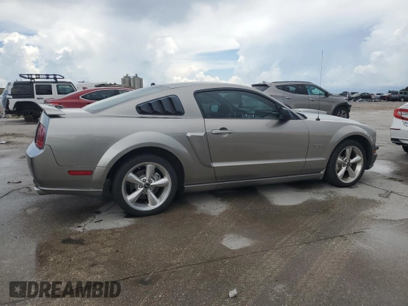 2008 Ford Mustang GT Deluxe с VIN 1ZVHT82H585115877, выставлен на аукционе Copart как лот 64524045 с пробегом 122 707 миль миль и Списание • Salvage title. История ставок и продаж доступна на DreamBid. Изображение 3.
