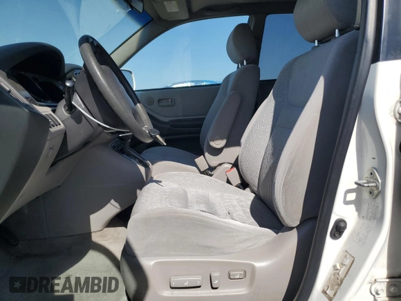 2001 Toyota Highlander z VIN JTEHF21A310007106, wystawiony jako Copart lot #58853505 z przebiegiem 211 158 mil mil oraz Czysty tytuł • Clean title. Historia ofert i sprzedaży dostępna na DreamBid. Obrazek 7.
